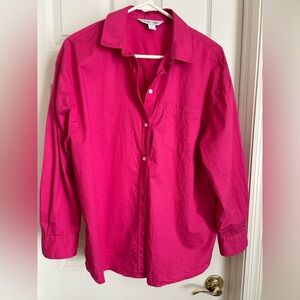 Old Navy pink women’s shirt